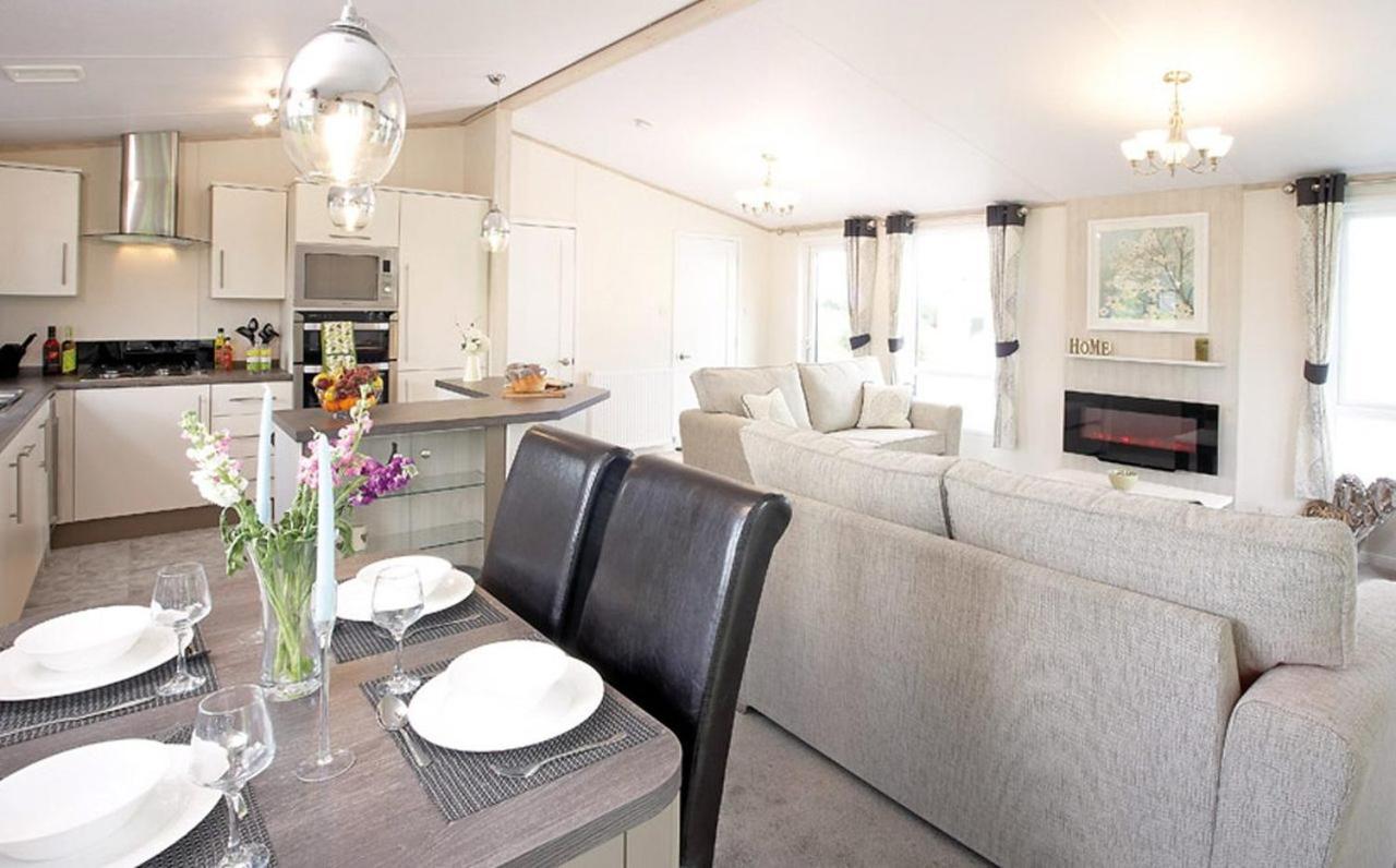 Barmouth Bay Holiday Park Llanddwywe ภายนอก รูปภาพ
